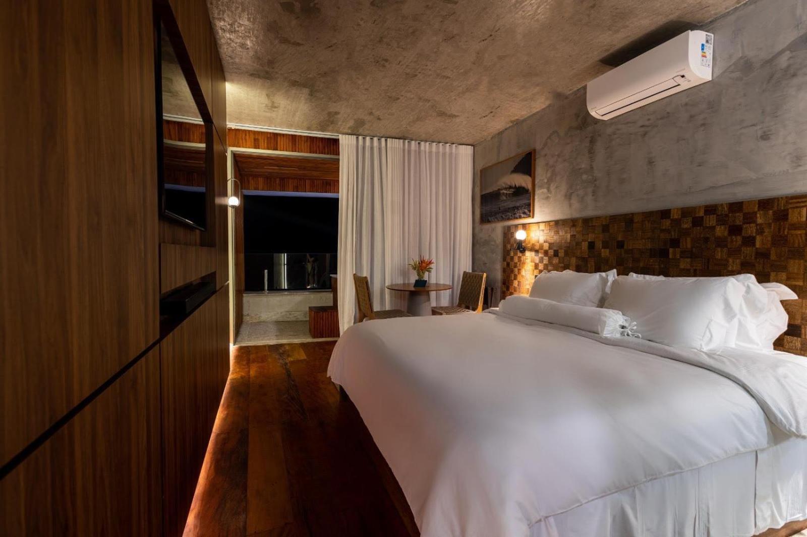 Duke Beach Hotel Маресиас Экстерьер фото