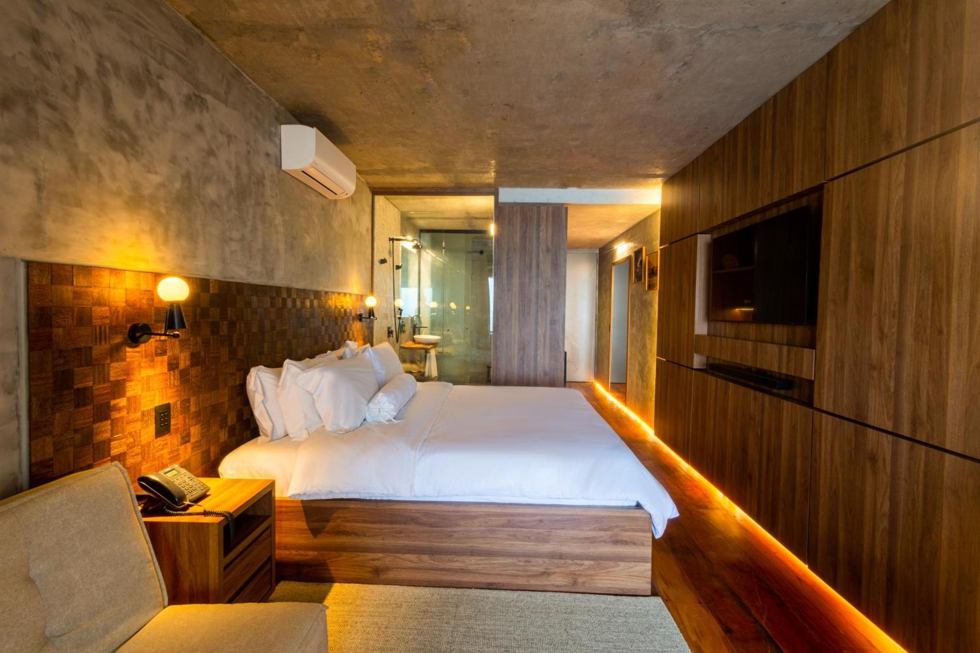 Duke Beach Hotel Маресиас Экстерьер фото