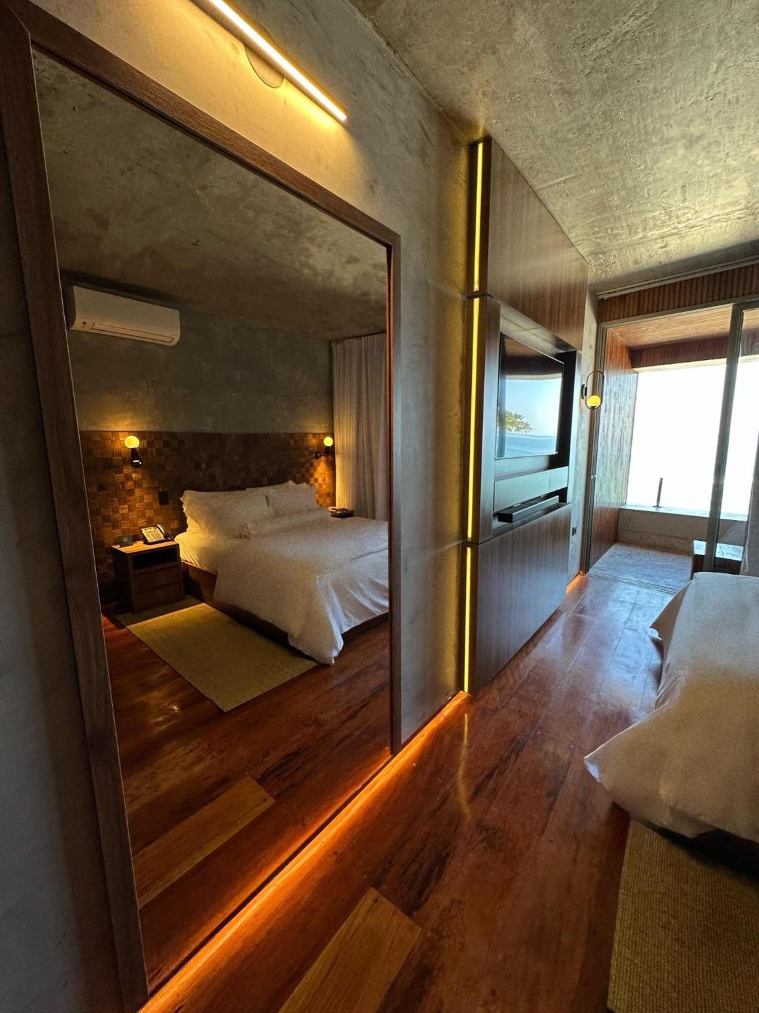 Duke Beach Hotel Маресиас Экстерьер фото