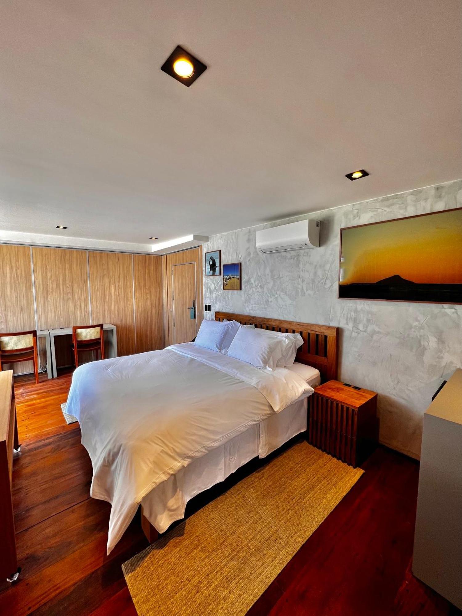 Duke Beach Hotel Маресиас Экстерьер фото