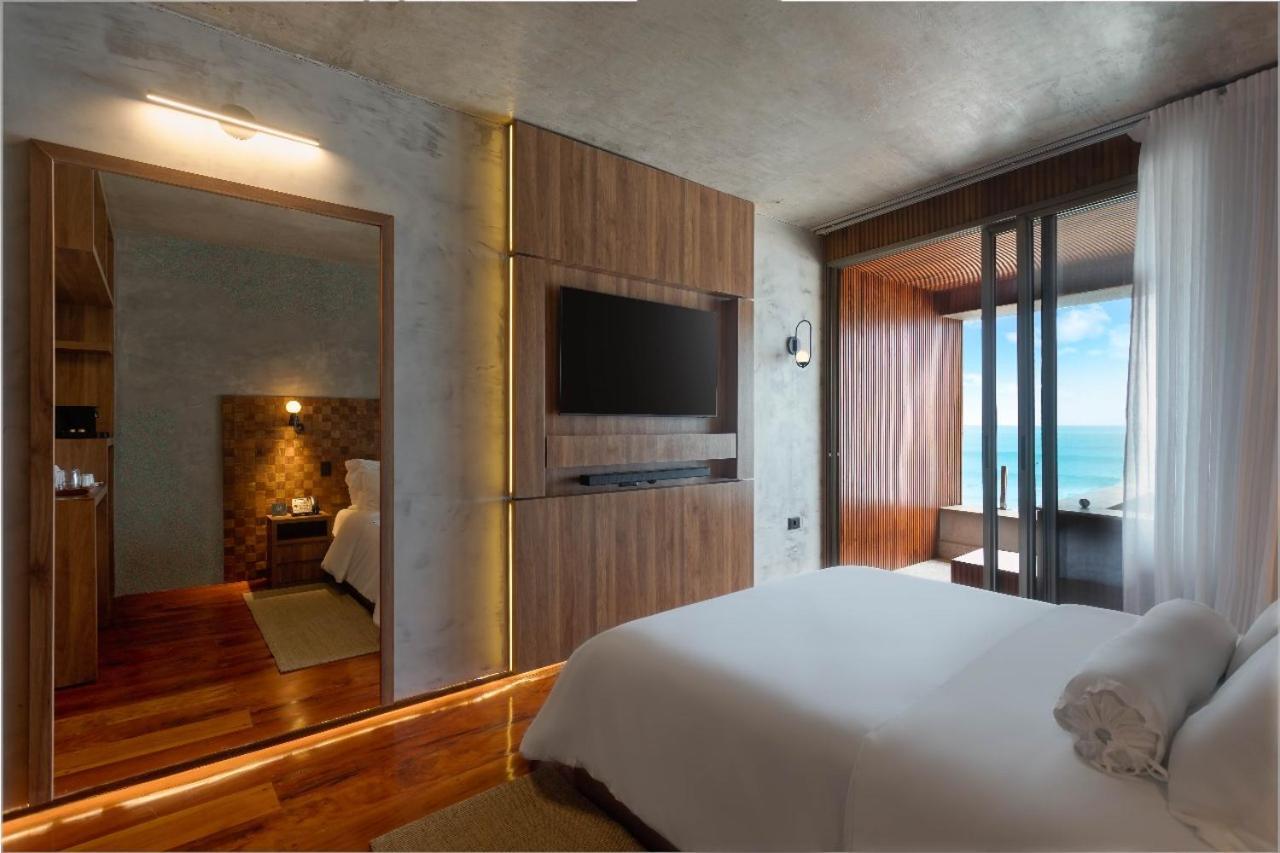 Duke Beach Hotel Маресиас Экстерьер фото